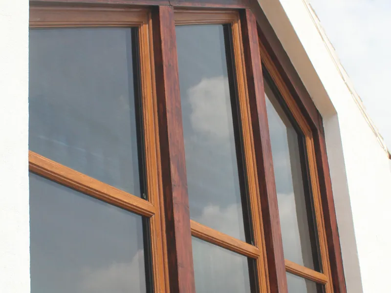 Bay Windows Clapton